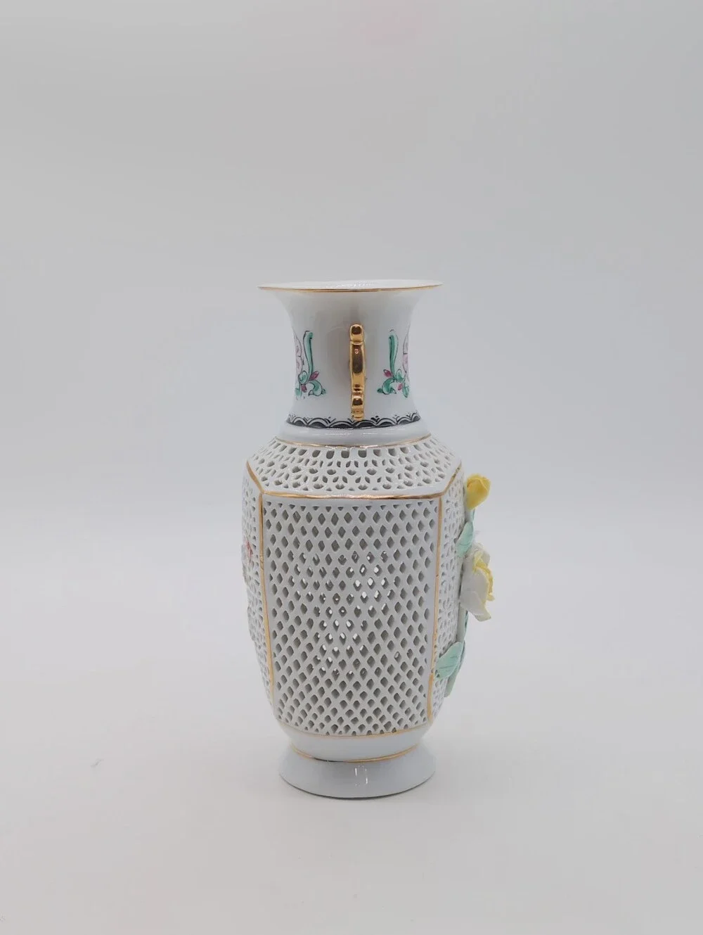 Vintage Chinese White Porcelain Floral Lattice Vase with Gold Handles 8x4 Inches